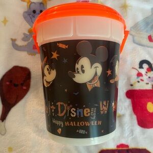 Walt Disney World Glow in the Dark Halloween Popcorn Bucket